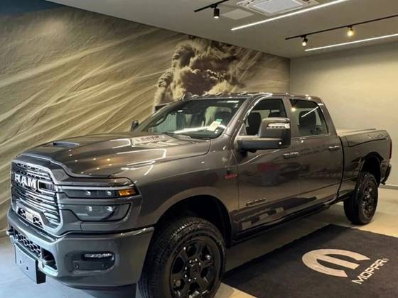 RAM 3500 6.7 I6 TURBO DIESEL LARAMIE NIGHT EDITION CD 4X4  AUTOMÁTICO